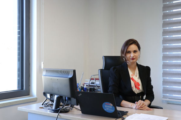 xanim-muradova-bizi-gorunmez-cebhenin-doyusculeri-adlandirmaq-olar